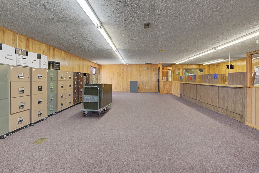 More Photos Of 219 N Main St, Spring Lake Bank For Sale