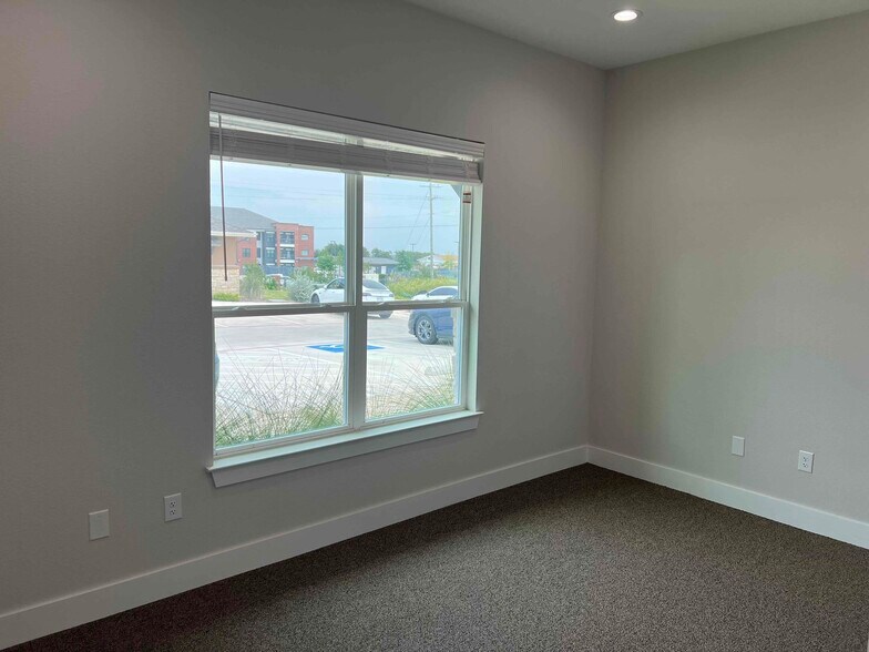More Photos Of 2951 FM 1460, Georgetown Medical For Sale