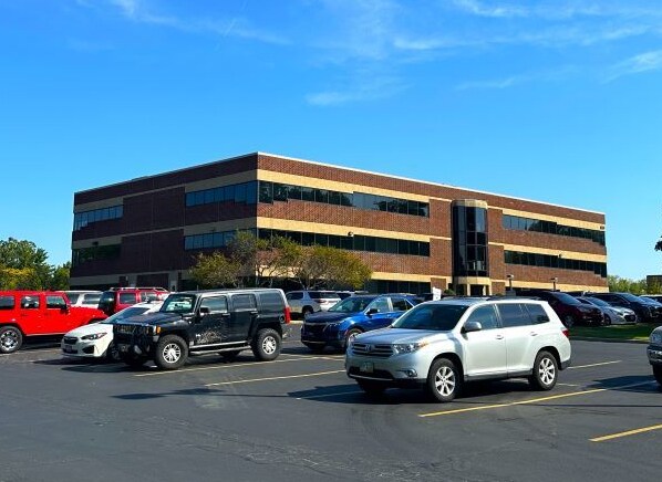 More Photos Of 6601 Centerville Business Pky, Centerville Medical For Lease