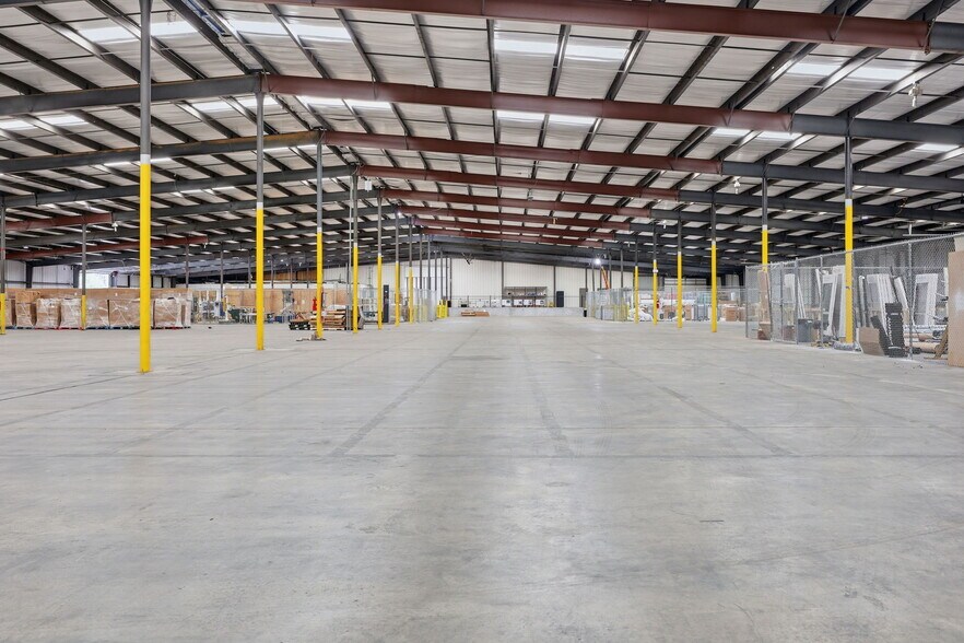 More Photos Of 1730 Five Points Ln, Fuquay-Varina Warehouse For Lease