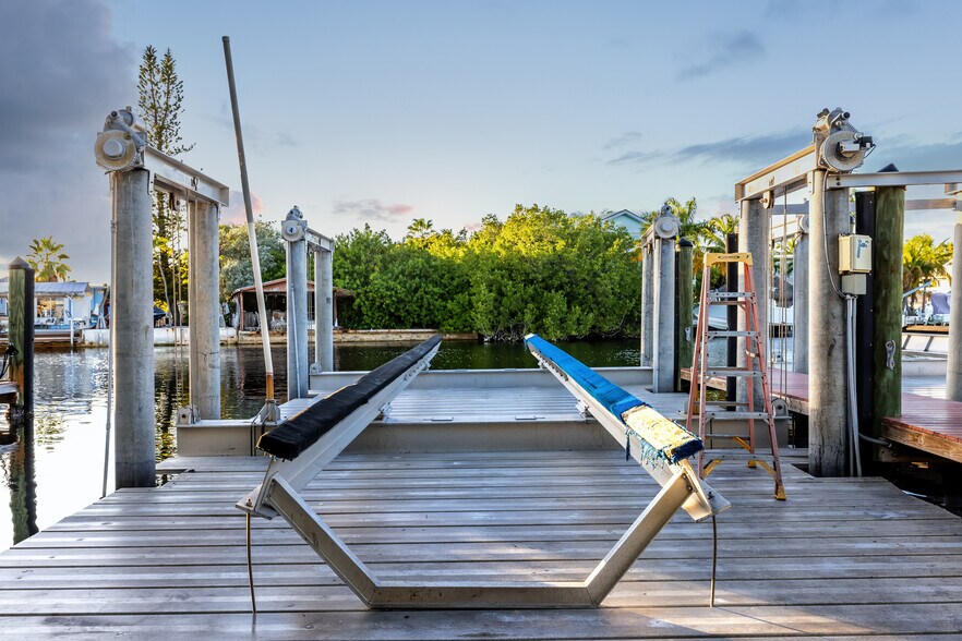 More Photos Of 90400 Overseas Hwy, Tavernier Marina For Sale