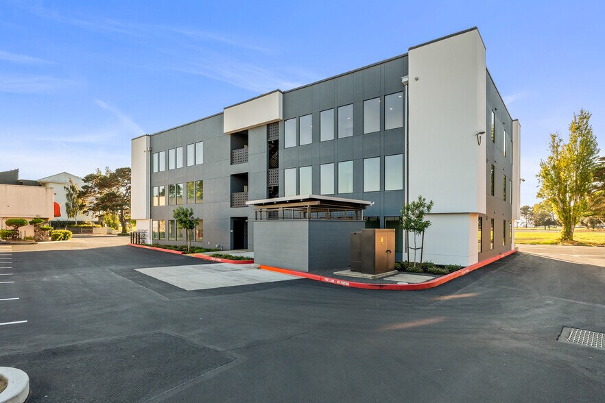 More Photos Of 512 Westline Dr, Alameda Medical For Lease