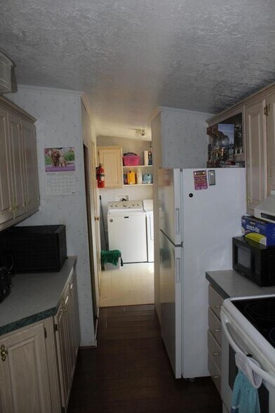 More Photos Of 339 S Highway 89, Circleville Hotel For Sale