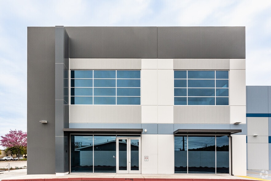 More Photos Of 8422 Commonwealth Avenue, Buena Park Warehouse For Sale