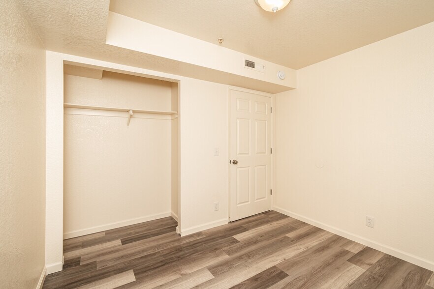 More Photos Of 1230 Melton Dr, Yuba City Apartments For Sale