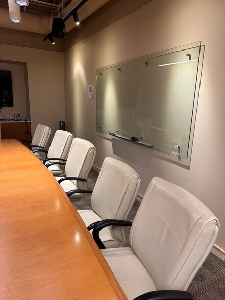 More Photos Of 7230 Lee Deforest Dr, Columbia Office For Sale