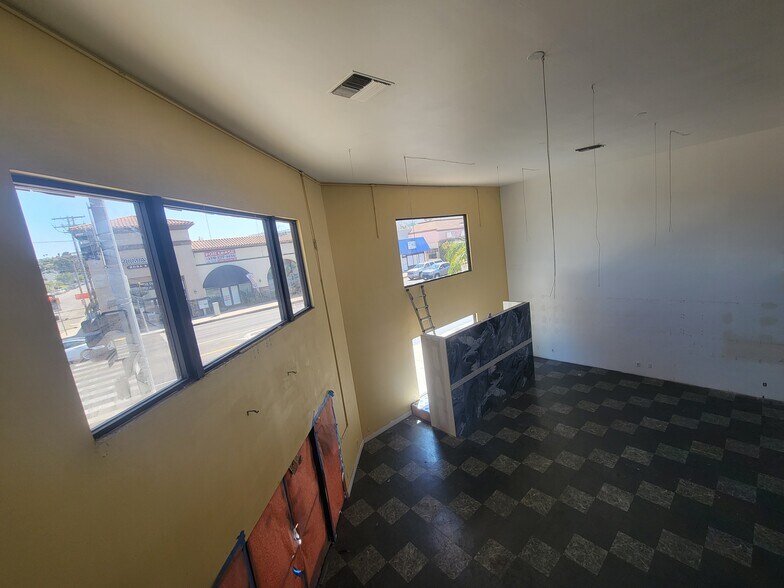 More Photos Of 2101 Pacific Coast Hwy, Lomita Storefront Retail Office For Lease