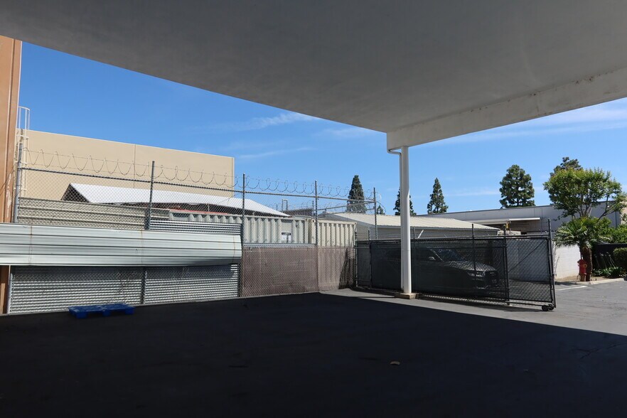 More Photos Of 14272 Chambers Rd, Tustin Industrial For Sale
