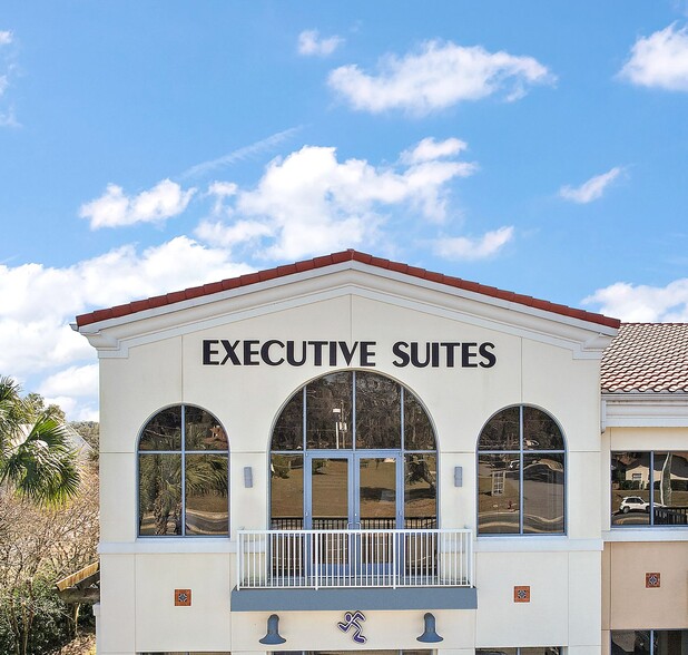 More Photos Of 510 County Road 466, Lady Lake Coworking Space