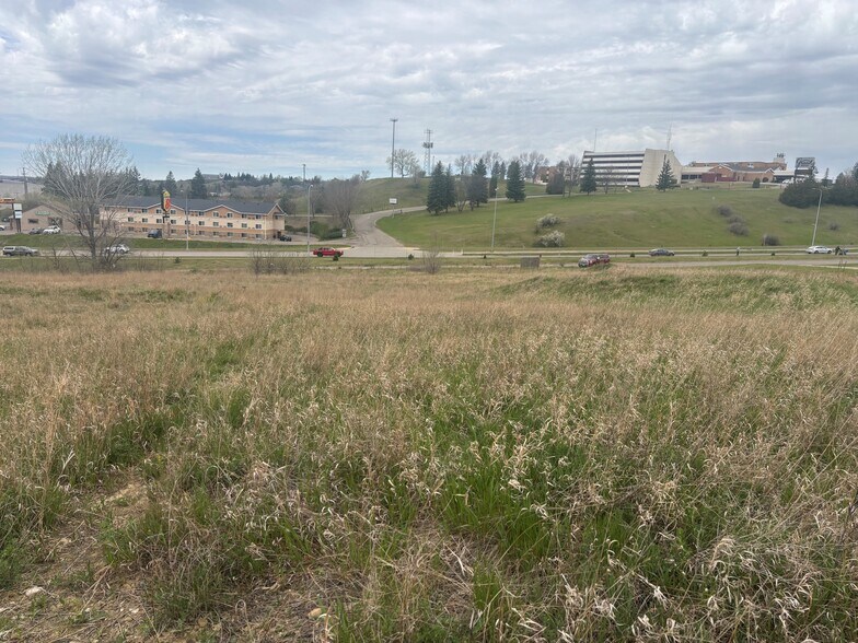 More Photos Of TBD Broadway Heights 2nd Addition N St, Minot Land For Sale