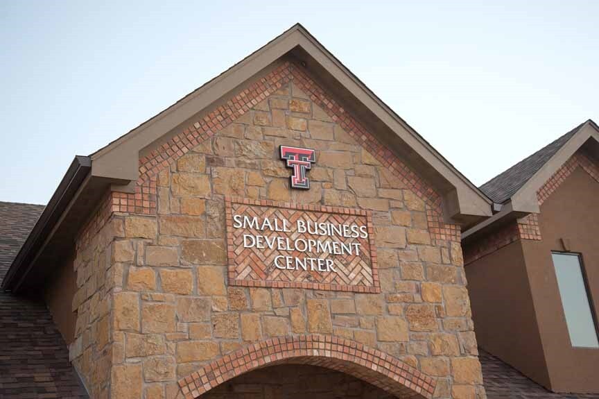 More Photos Of 749 E Gateway St, Abilene Office For Lease