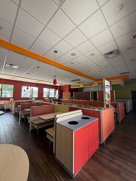 More Photos Of 109 Banks Rd, Fayetteville Fast Food For Lease