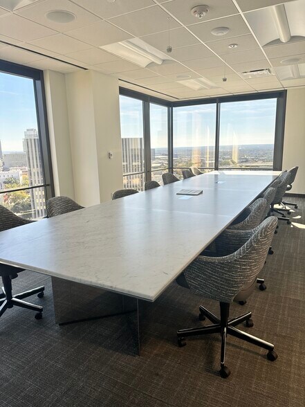 More Photos Of 1901 Main St, Columbia Coworking Space