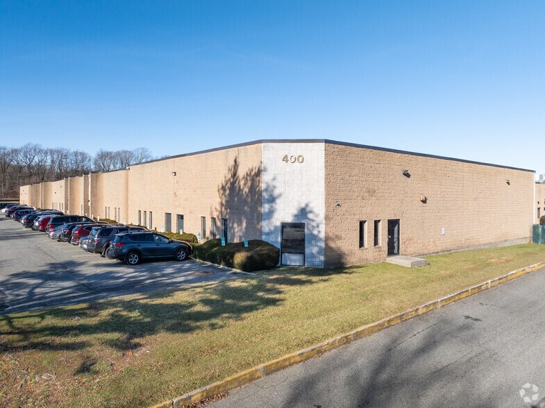 More Photos Of 400 Oser Ave, Hauppauge Warehouse For Lease
