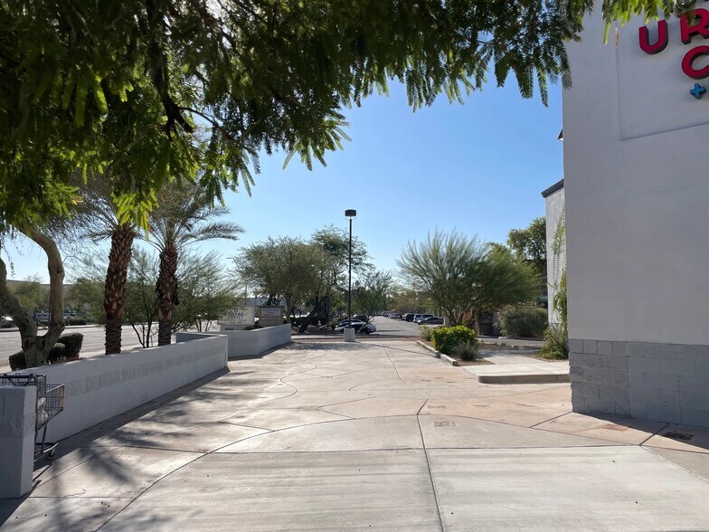 More Photos Of 8000 S Priest Dr, Tempe Freestanding For Sale