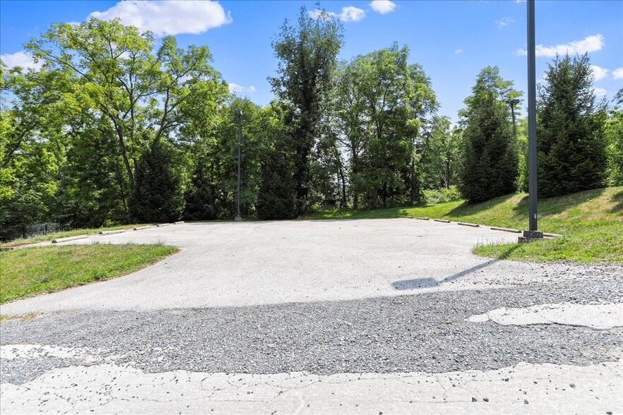 More Photos Of 985 Baltimore Pike, Gettysburg Storefront For Sale