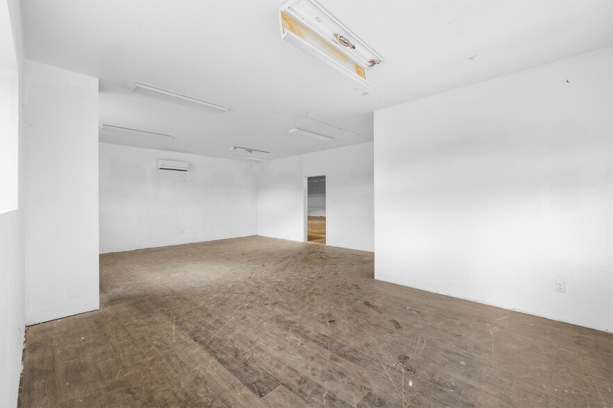 More Photos Of 117 Trout Way, Medford Industrial For Sale