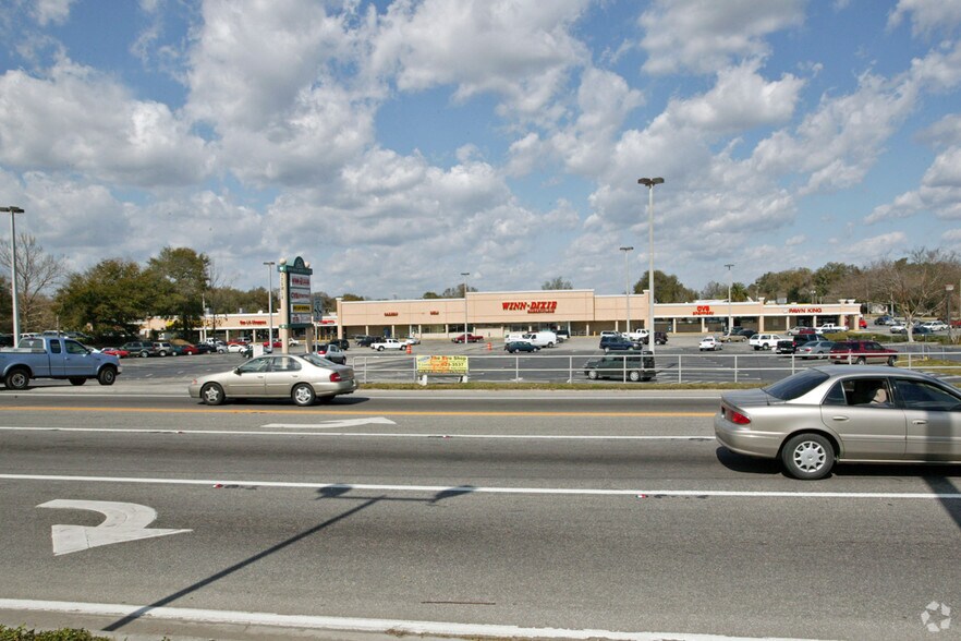 More Photos Of 725 Martin Luther King Blvd, Seffner Unknown For Lease