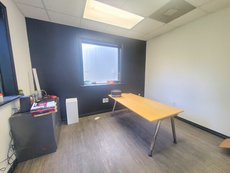 More Photos Of 1544 Jefferson Chemical Rd, Conroe Warehouse For Sale