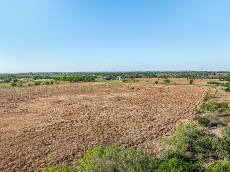 More Photos Of TX 80, Martindale Land For Sale