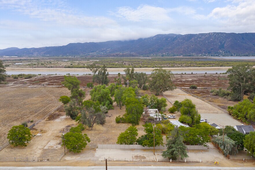 More Photos Of 816-880 E Lakeshore Dr, Lake Elsinore Land For Sale