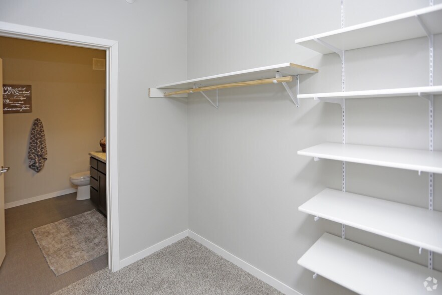 More Photos Of 1220-1250 27th Ave NW, Minot Apartments For Sale