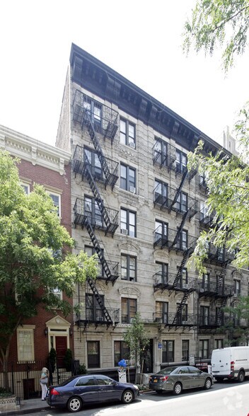 Primary Photo Of 236 W 15th St, New York Apartments For Lease