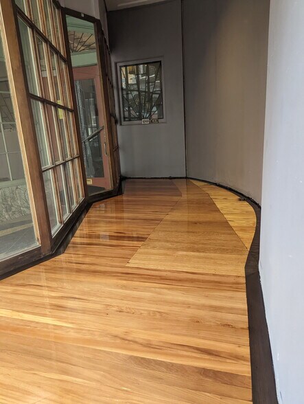 More Photos Of 921 Main St, Lynchburg General Retail For Lease