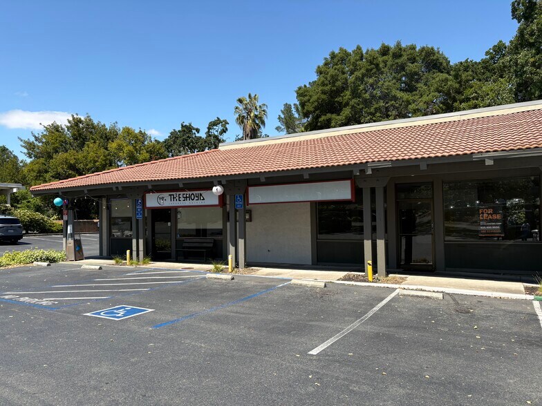 Primary Photo Of 2618-2634 Pleasant Hill Rd, Pleasant Hill Unknown For Lease