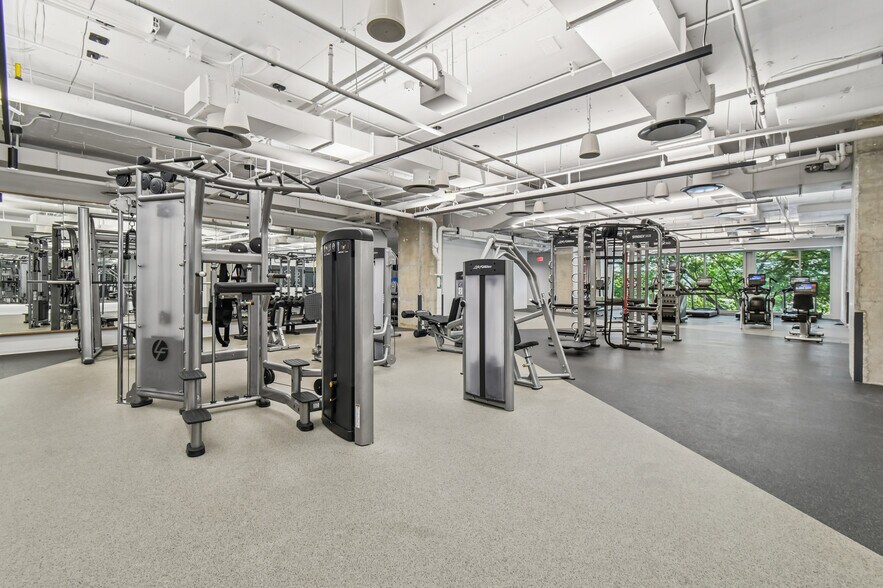 More Photos Of 1 Inventa Pl, Silver Spring Office For Lease