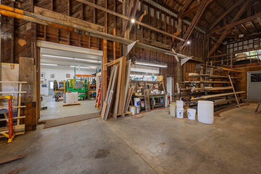 More Photos Of 5262 Yaquina Bay Rd, Newport Marina For Sale