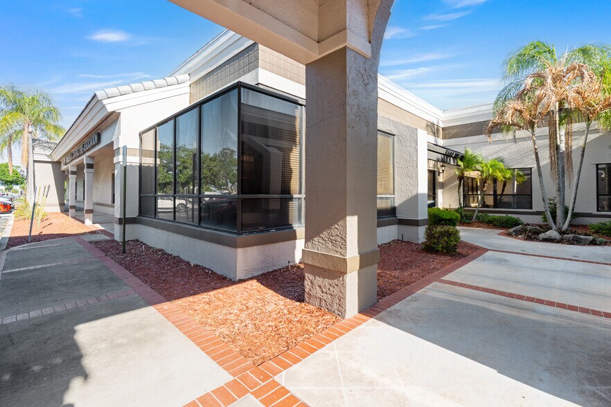 More Photos Of 1500 W Eau Gallie Blvd, Melbourne Office For Lease