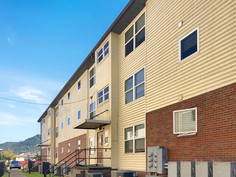 More Photos Of 800 4th Ave, Montgomery Apartments For Sale