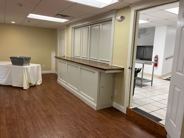 More Photos Of 49 Market St, Somersworth Religious Facility For Sale