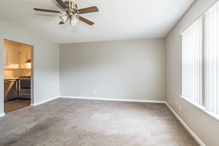 More Photos Of 117 Cedarwood Dr, Lebanon Apartments For Sale