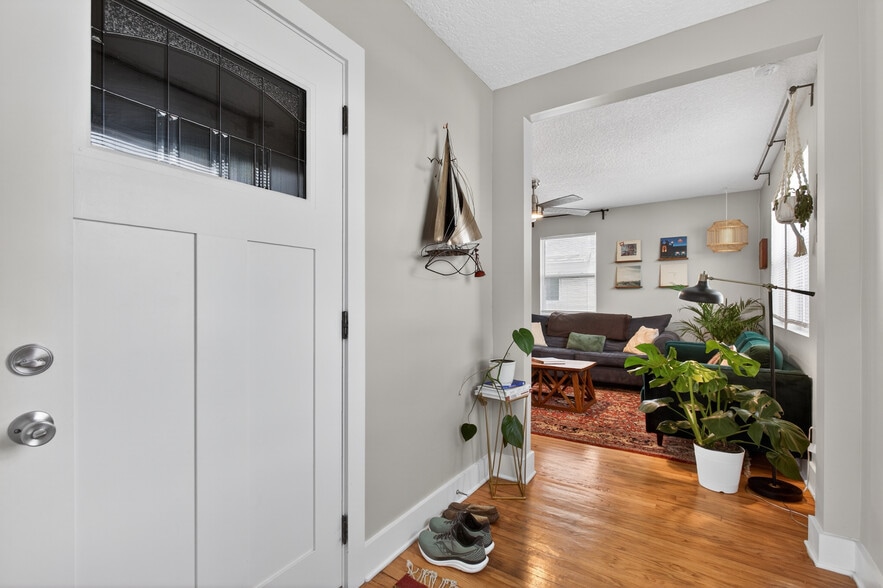 More Photos Of 123 Margaret St, Neptune Beach Multifamily For Sale