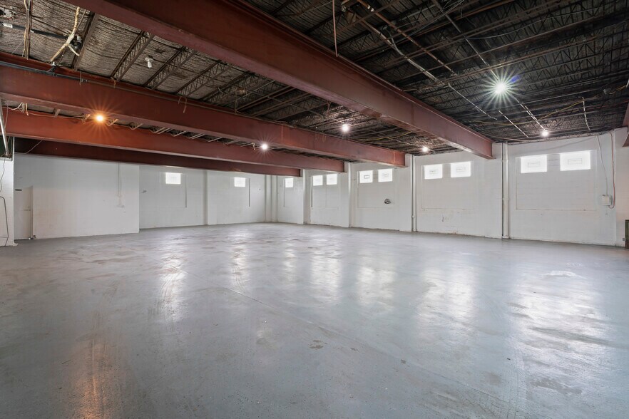 More Photos Of 414 E Lincoln Ave, Mc Donald Warehouse For Sale
