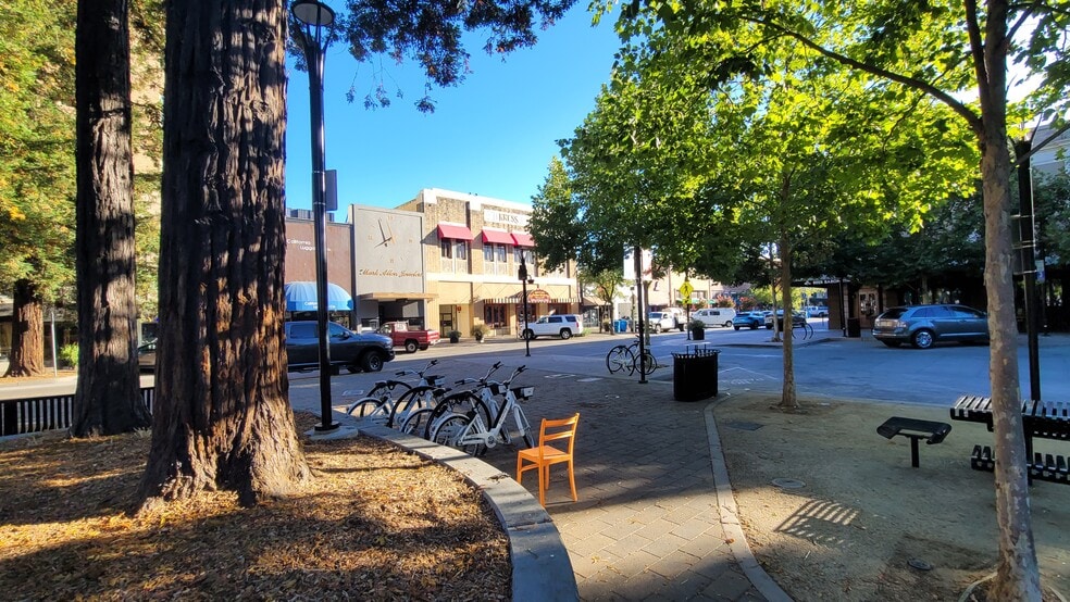 More Photos Of 618 5th St, Santa Rosa Office For Sale