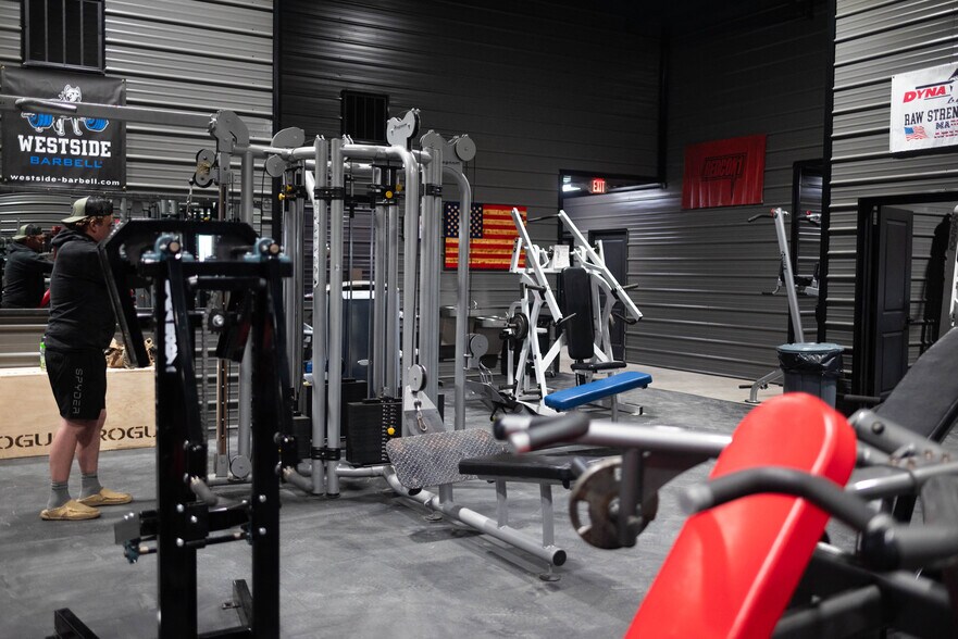 More Photos Of 2635 Campbellsville Rd, Greensburg Sports And Entertainment For Sale