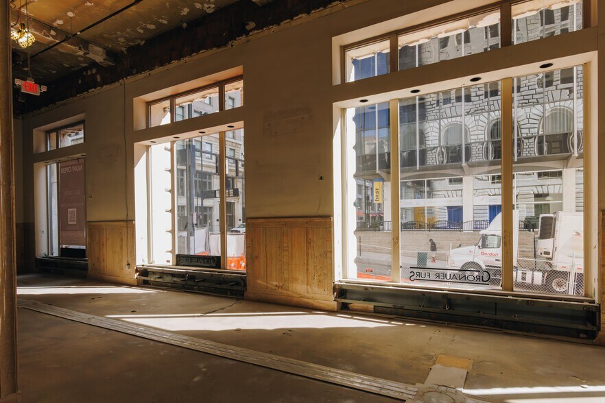 More Photos Of 1 W 4th St, Cincinnati Apartments For Lease