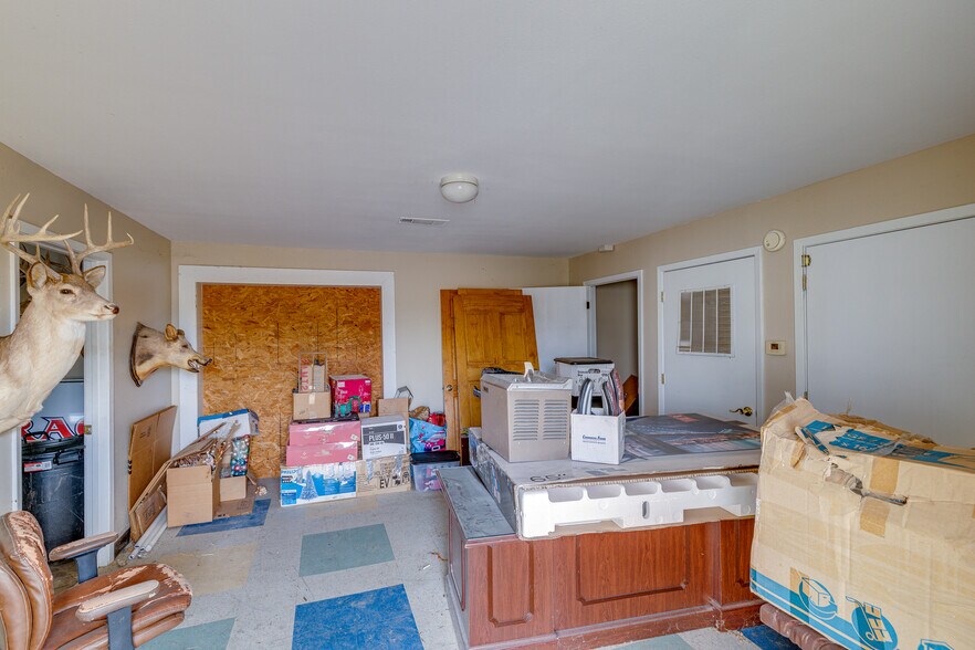 More Photos Of 118 Harold St, West Monroe Distribution For Sale