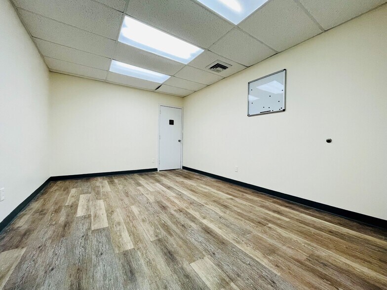 More Photos Of 220-05 Jamaica Ave, Queens Village Medical For Lease