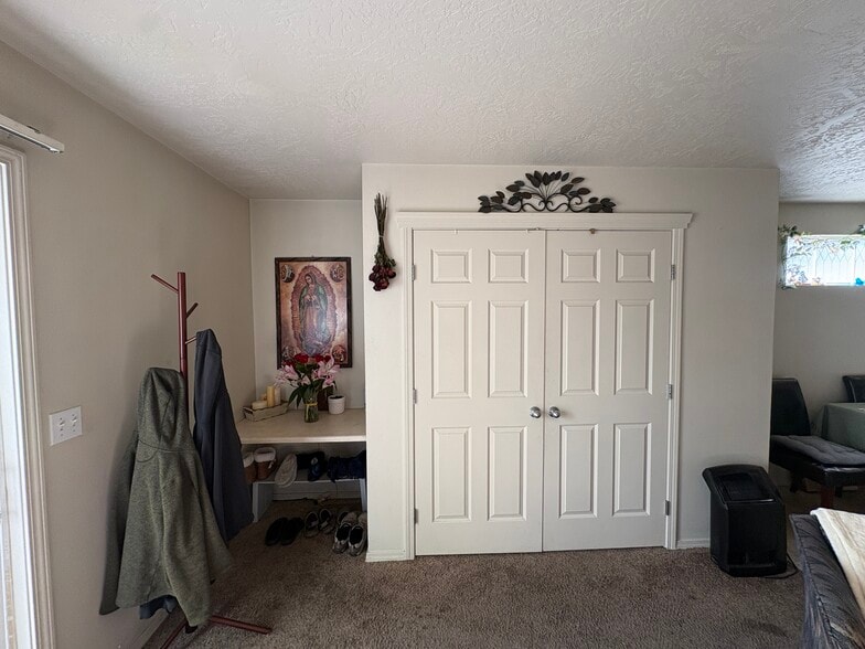 More Photos Of 119 E King St, Meridian Apartments For Sale