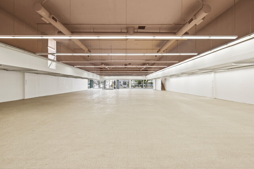 More Photos Of 2700 N Broadway, Los Angeles Freestanding For Sale