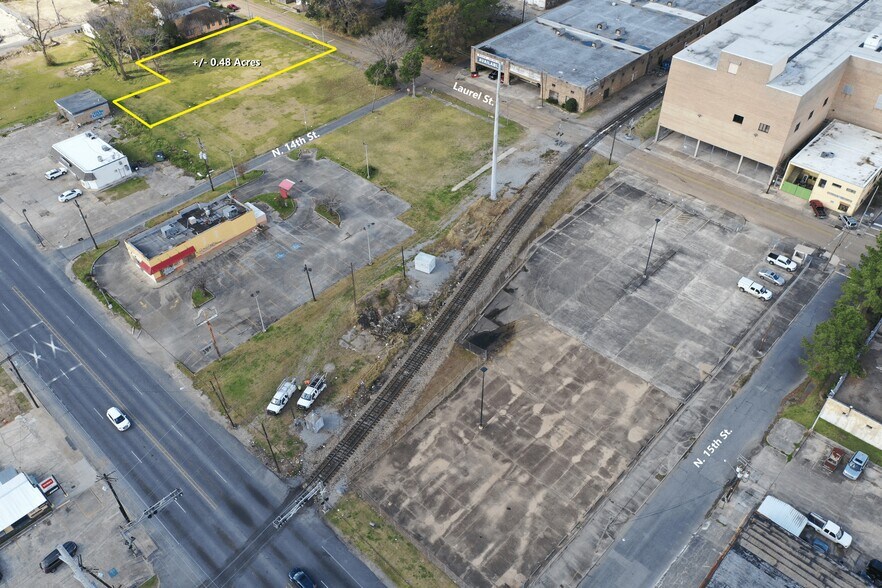 More Photos Of Between N 13th and N 14th St, Baton Rouge Land For Sale