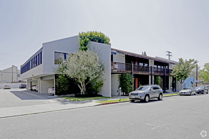 More Photos Of 2665 30th St, Santa Monica Office For Lease