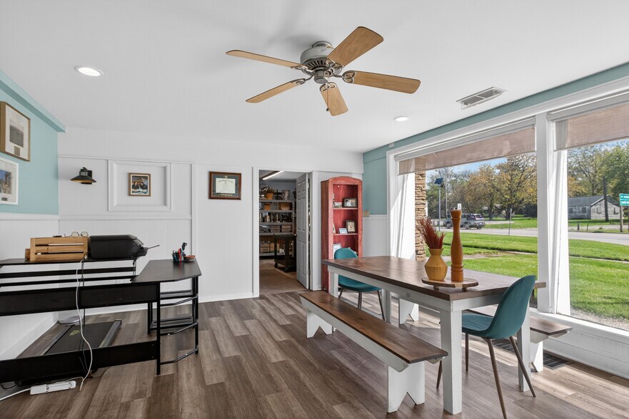 More Photos Of 124 S Brooklyn Rd, Napoleon Freestanding For Sale