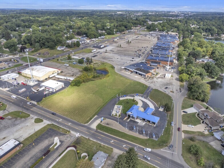 More Photos Of 4018 12th St NW, Canton Light Manufacturing For Sale