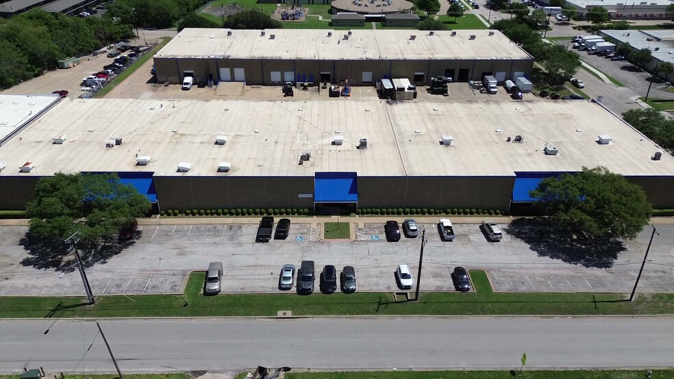 Primary Photo Of 103-211 N Kirby St, Garland Unknown For Lease
