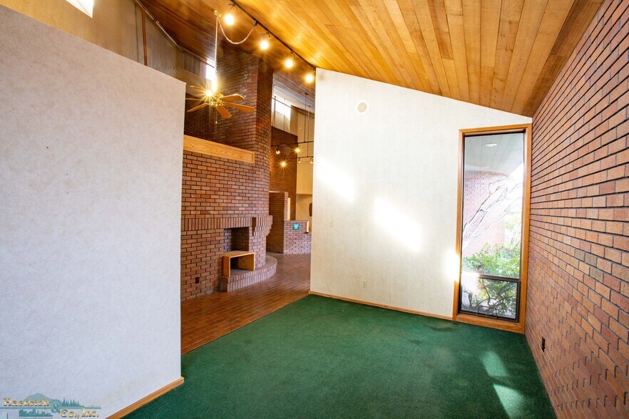 More Photos Of 2650 Edith Ave, Redding Medical For Sale